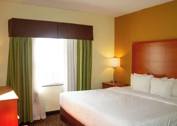 University Hotel & Suites Shippensburg, Trademark by Wyndham hotel thumbnail 7