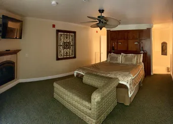 Yosemite View Lodge hotel thumbnail 5