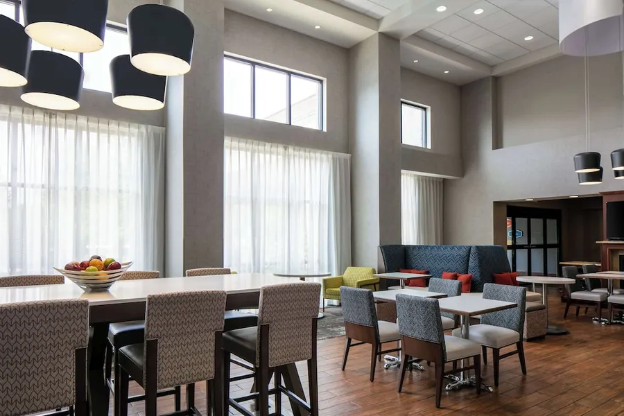 Hampton Inn & Suites West Bend hotel detail image 2