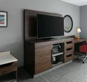 Hampton Inn & Suites West Bend hotel detail image 5