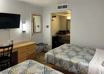Motel 6 Riviera Beach, FL hotel thumbnail 6