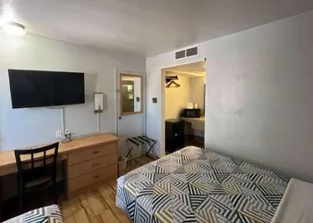 Motel 6 Riviera Beach, FL hotel thumbnail 8