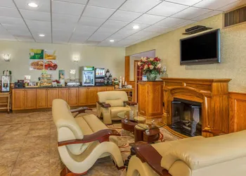 Quality Inn Ledgewood - Dover hotel thumbnail 4
