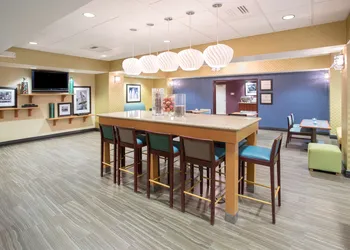 Hampton Inn Santa Rosa hotel thumbnail 2