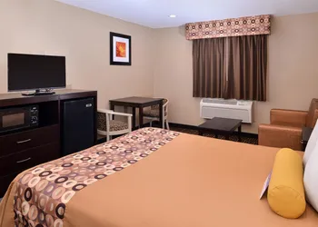 Americas Best Value Inn & Suites Madera hotel thumbnail 6