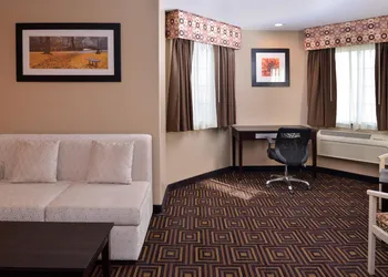 Americas Best Value Inn & Suites Madera hotel thumbnail 8