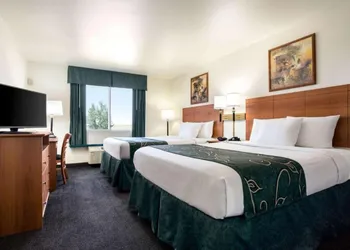 Travelodge by Wyndham Bill WY Thunder Basin Ntl Grassland hotel thumbnail 3
