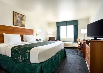 Travelodge by Wyndham Bill WY Thunder Basin Ntl Grassland hotel thumbnail 4