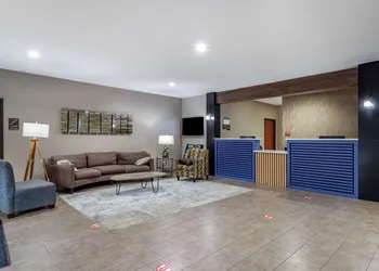 Best Western Oakdale Inn hotel thumbnail 2