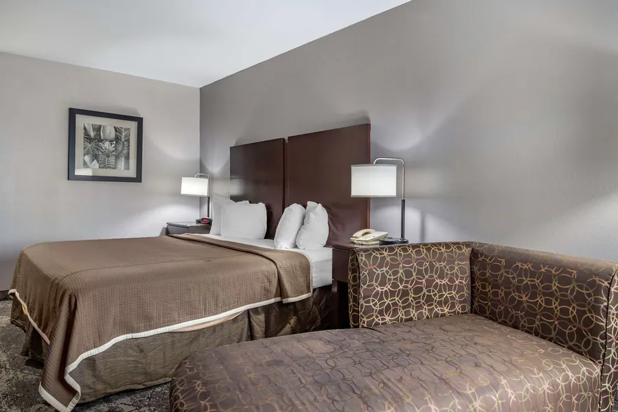 Best Western Oakdale Inn hotel detail image 6