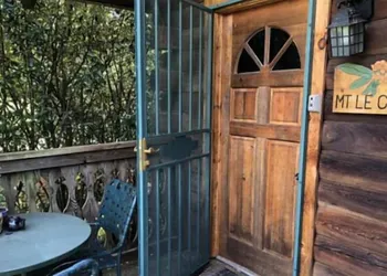Creekwalk Inn and Cabins hotel thumbnail 5