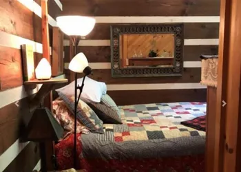 Creekwalk Inn and Cabins hotel thumbnail 7