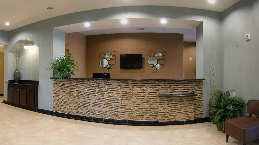 Quality Inn & Suites - Marlin hotel detail image 2