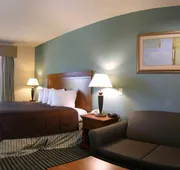 Quality Inn & Suites - Marlin hotel detail image 4