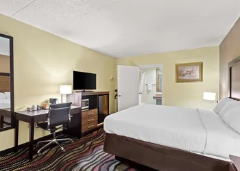 Americas Best Value Inn Grayson hotel thumbnail 8