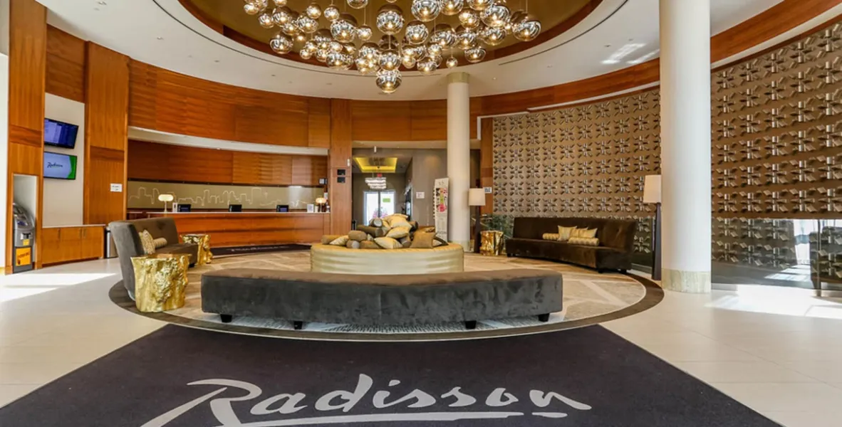 Radisson Hotel & Conference Centre Calgary Airport hotel detail image 2