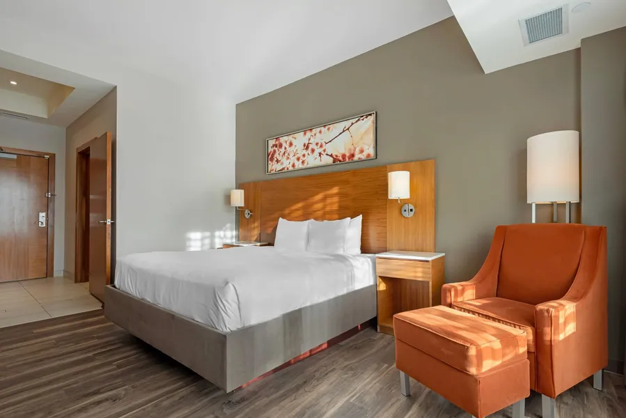 Radisson Hotel & Conference Centre Calgary Airport hotel detail image 6
