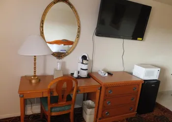 Americas Best Value Inn Santa Rosa, NM hotel thumbnail 7