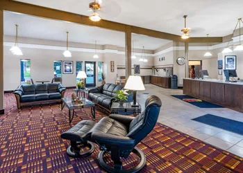 Super 8 by Wyndham Casper West by the River hotel thumbnail 5