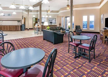 Super 8 by Wyndham Casper West by the River hotel thumbnail 6
