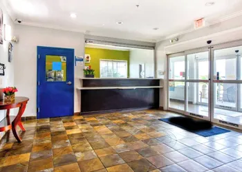 Oyo Townhouse Sulphur,LA Extended Stay I-10 hotel thumbnail 3