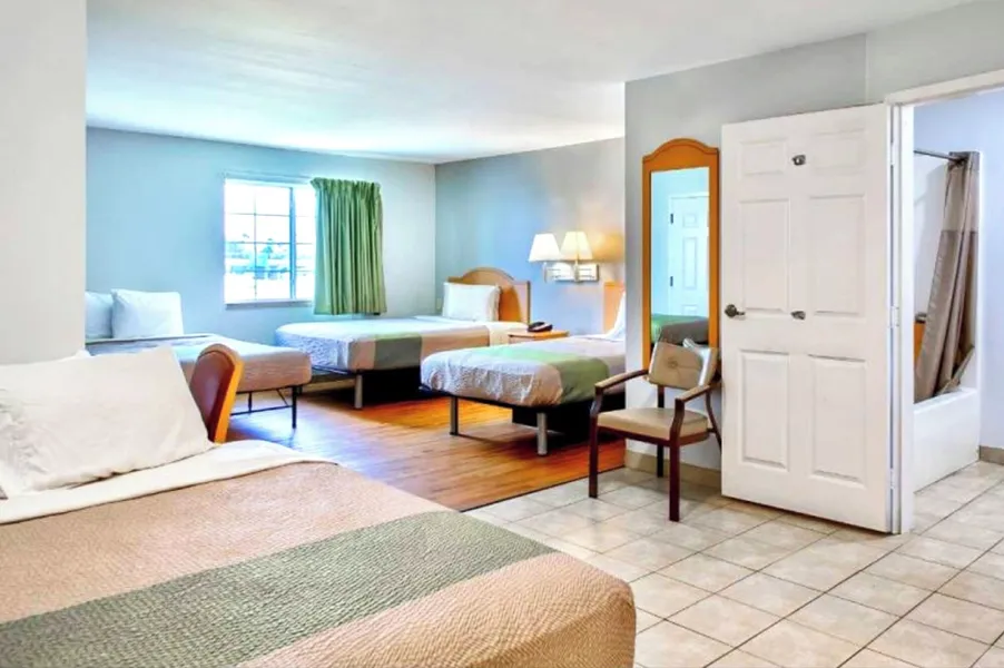 Oyo Townhouse Sulphur,LA Extended Stay I-10 hotel detail image 6