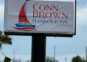 Conn Brown Harbour Inn Aransas Pass Corpus Christi hotel thumbnail 6