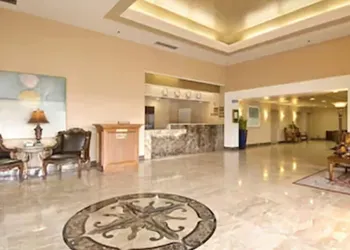 Ramada by Wyndham Hawthorne LAX / LA Stadium hotel thumbnail 2