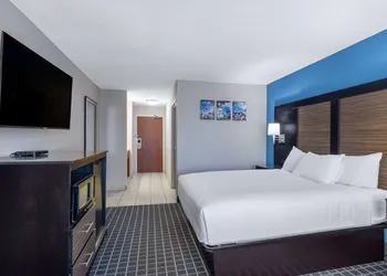 Baymont by Wyndham Kirksville University Area hotel thumbnail 8