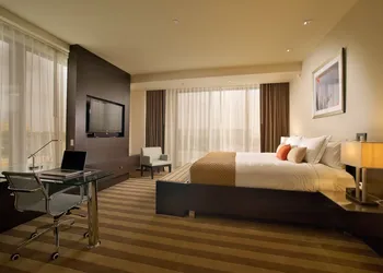 EB Hotel Miami hotel thumbnail 6