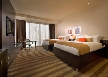 EB Hotel Miami hotel thumbnail 7