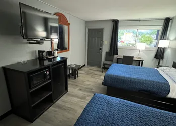 Acorn Motel hotel thumbnail 8