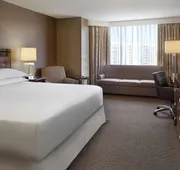 Sheraton Parkway Toronto North Hotel & Suites hotel detail image 7