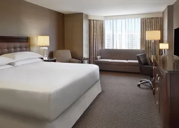 Sheraton Parkway Toronto North Hotel & Suites hotel thumbnail 7