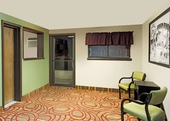 Super 8 by Wyndham Green River hotel thumbnail 2