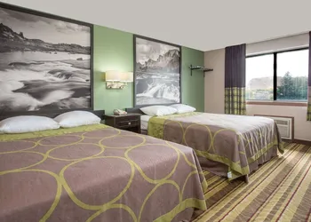 Super 8 by Wyndham Green River hotel thumbnail 5