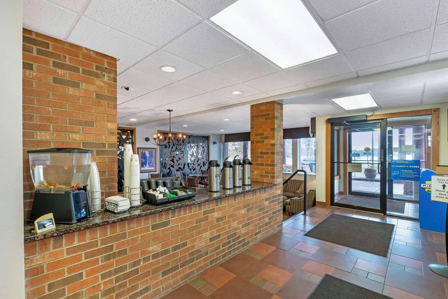 Best Western Plus Concord Inn hotel detail image 2
