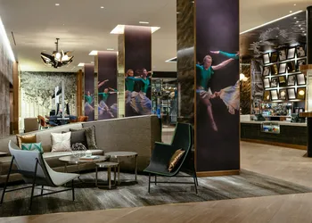 Renaissance Chicago Downtown Hotel hotel thumbnail 2