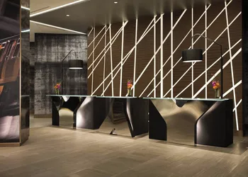 Renaissance Chicago Downtown Hotel hotel thumbnail 4