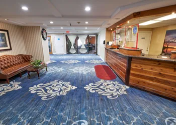 Ambassador Inn & Suites hotel thumbnail 4