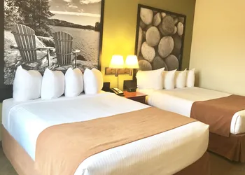 Super 8 by Wyndham Amherst NS hotel thumbnail 6