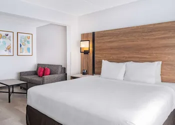 Wingate By Wyndham Duluth/Atlanta hotel thumbnail 6