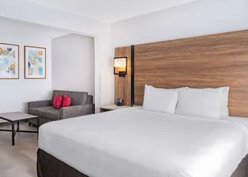 Wingate by Wyndham Duluth/Atlanta hotel thumbnail 6