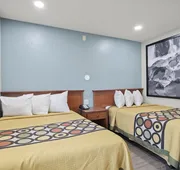 Travelers Inn Medford hotel detail image 7