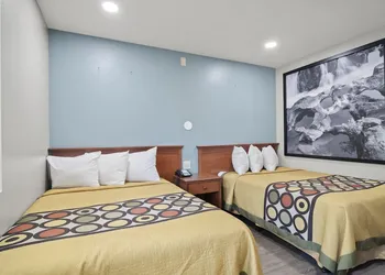 Travelers Inn Medford hotel thumbnail 7