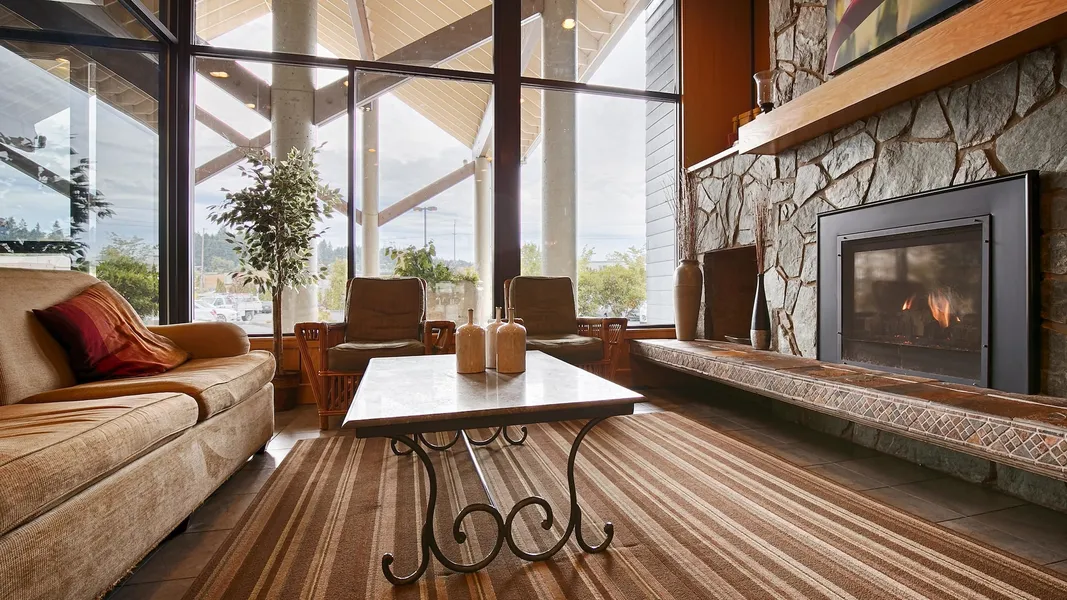 Best Western Plus Silverdale Beach Hotel hotel detail image 2