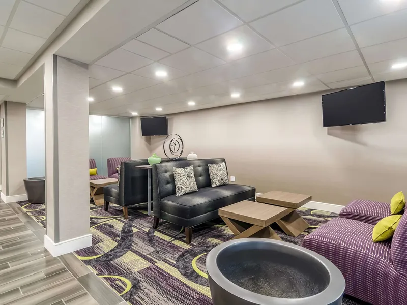 La Quinta Inn & Suites by Wyndham Myrtle Beach - N Kings Hwy hotel detail image 2
