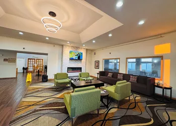 Grandstay Hotel and Suites hotel thumbnail 2