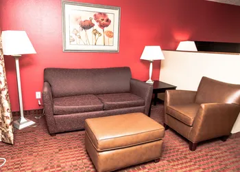 Comfort Inn & Suites at I-74 and 155 hotel thumbnail 3