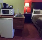 Comfort Inn & Suites at I-74 and 155 hotel detail image 4